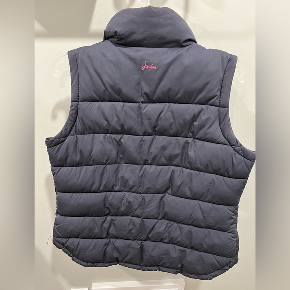 JOULES NAVY/FLORAL PUFFER VEST—-WOMENS US SIZE 8 - Picture 3 of 4